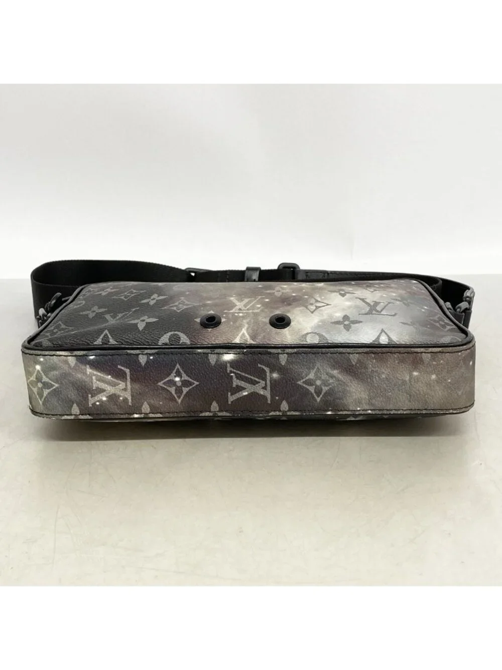 Louis Vuitton Shoulder Bag Monogram Galaxy Alpha Messenger Black